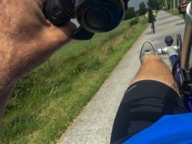 Mag je tijdens het fietsen foto's maken met een smartphone?